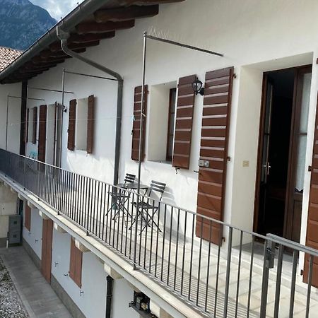 Affittacamere Da Andre E Mary Venzone Bagian luar foto