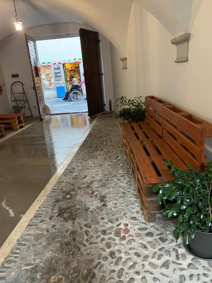 Affittacamere Da Andre E Mary Venzone Bagian luar foto