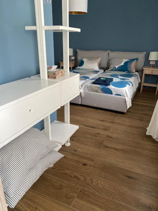 Affittacamere Da Andre E Mary Venzone Bagian luar foto